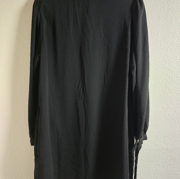 H&m Minimalist Dress - Picture 6 of 7